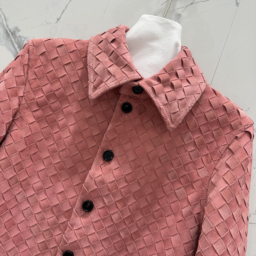 High-End Woman’s Autumn Coat with Goat Deer Velvet – Exclusive Import - 图片 2