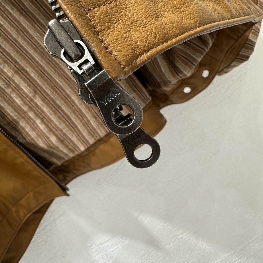 High-Quality Female Suit “P3072” with “The R*m25” Design, New Zealand Calf Leather, Classic Style. - 图片 8