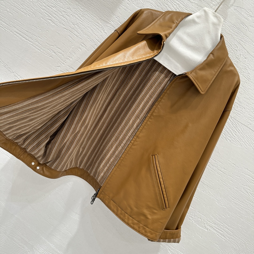 High-Quality Female Suit “P3072” with “The R*m25” Design, New Zealand Calf Leather, Classic Style. - 图片 9
