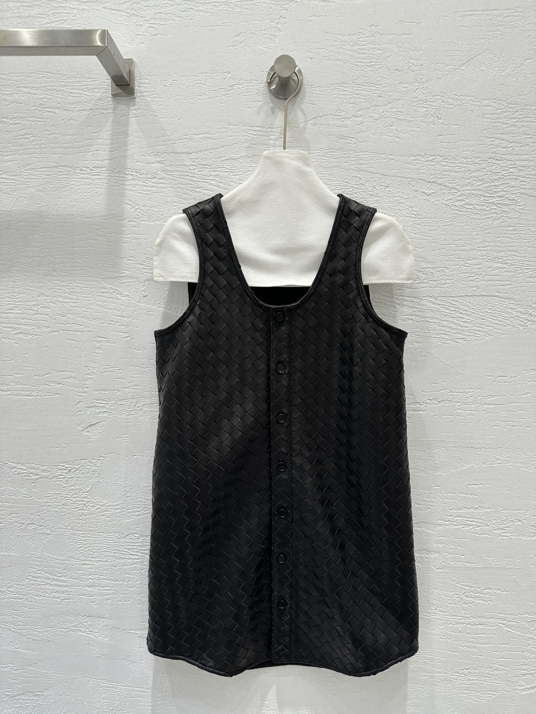 High-End Bot*ega Veneta Women’s Suit with Hand-Woven Vests – Top Quality Sheep Skin - 图片 1