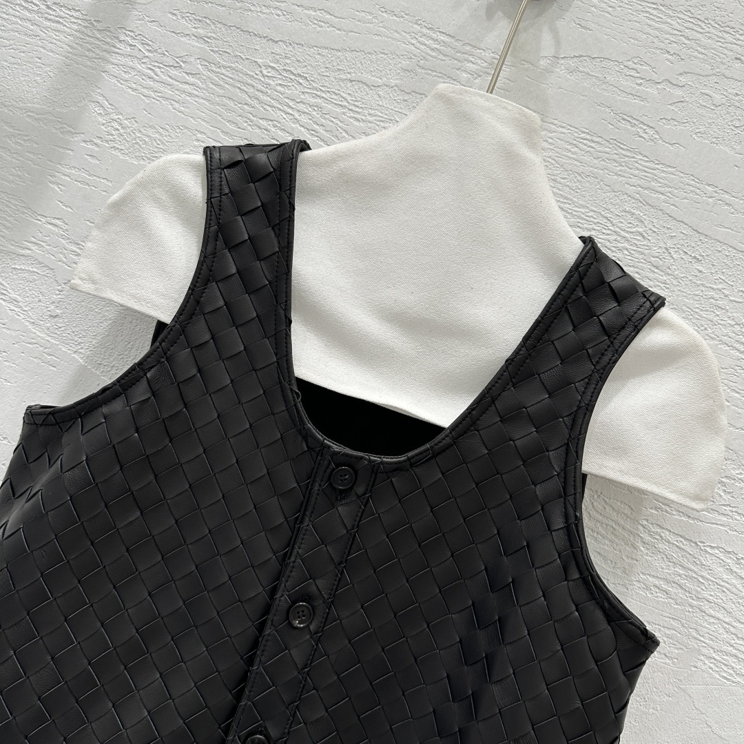 High-End Bot*ega Veneta Women’s Suit with Hand-Woven Vests – Top Quality Sheep Skin - 图片 2