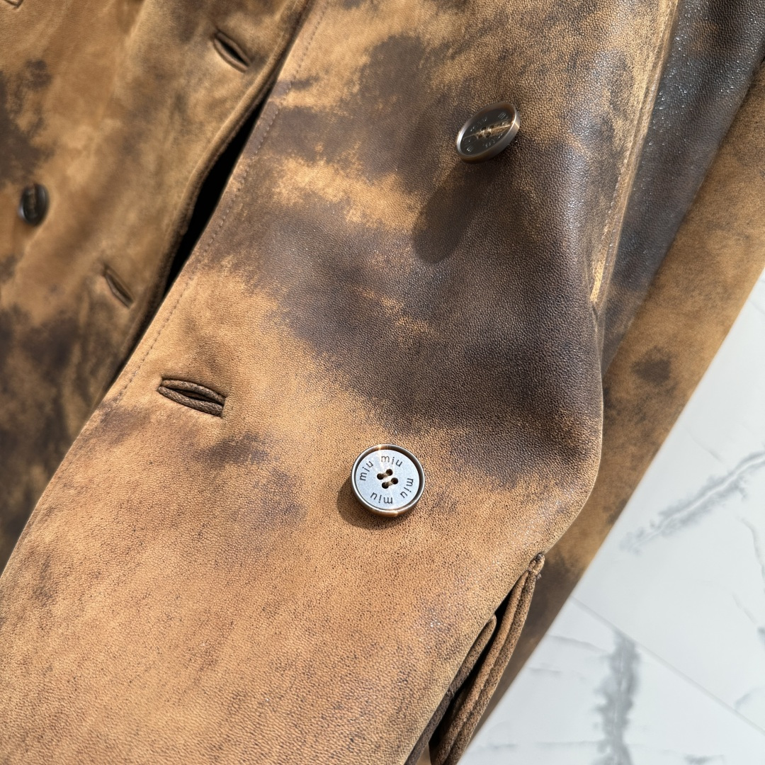 “First-Class Women’s Brown Suit Jacket with Exclusive Custom-Made Design | New Autumn Product | Miu Brand” - 图片 8