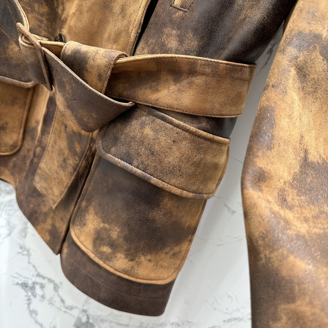 “First-Class Women’s Brown Suit Jacket with Exclusive Custom-Made Design | New Autumn Product | Miu Brand” - 图片 4