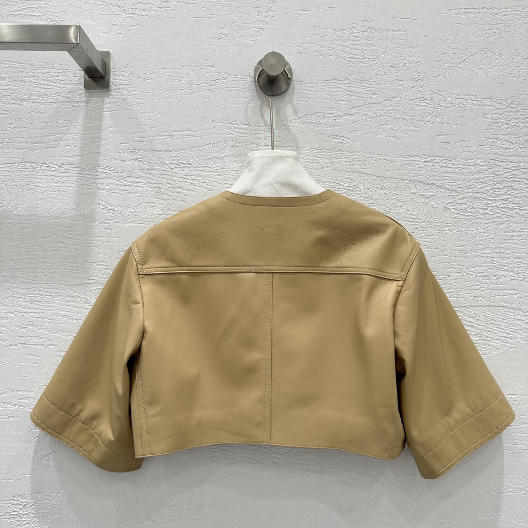 Title: High-Quality Retro Lamb Cortex Jacket Description: Exclusive Hermès25 jacket, handmade from New Zealand sheepskin. Retro style, dust-proof, in one-size-fits-all. - 图片 5