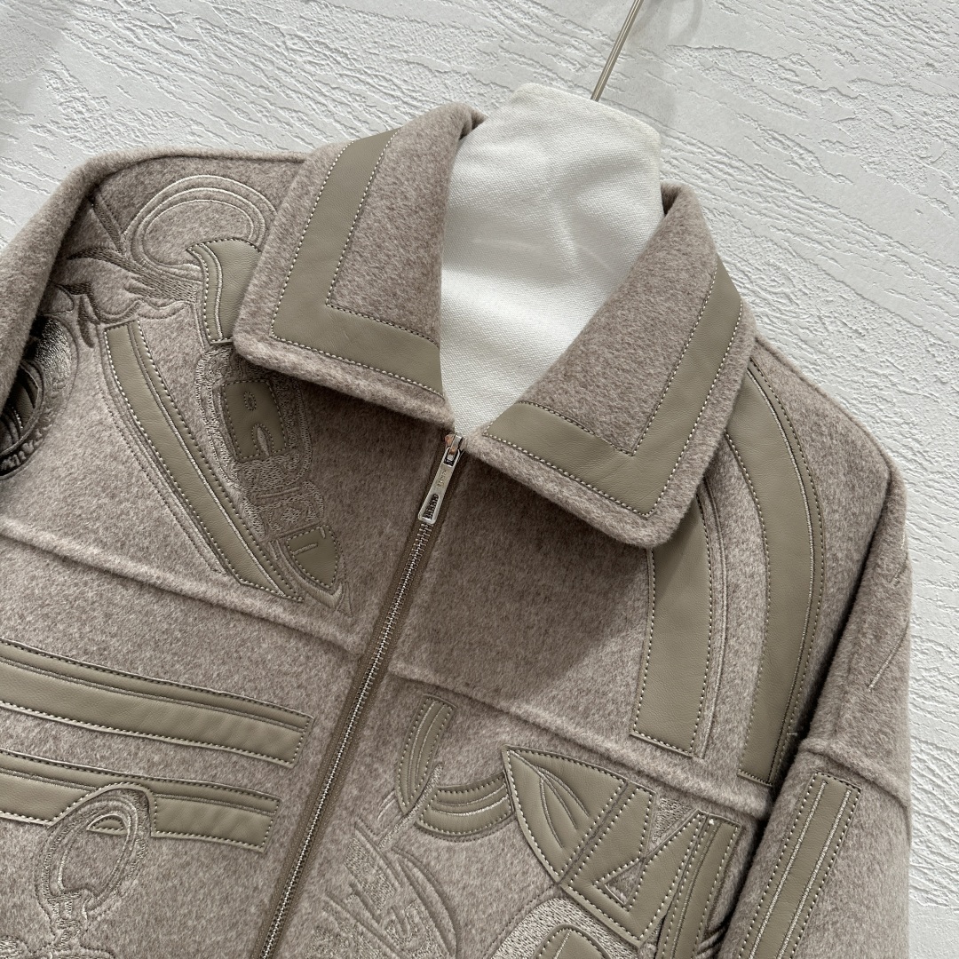 High-End Handmade Dust-Proof Bag: White Double-Sided Nymph Jacket Review - 图片 2