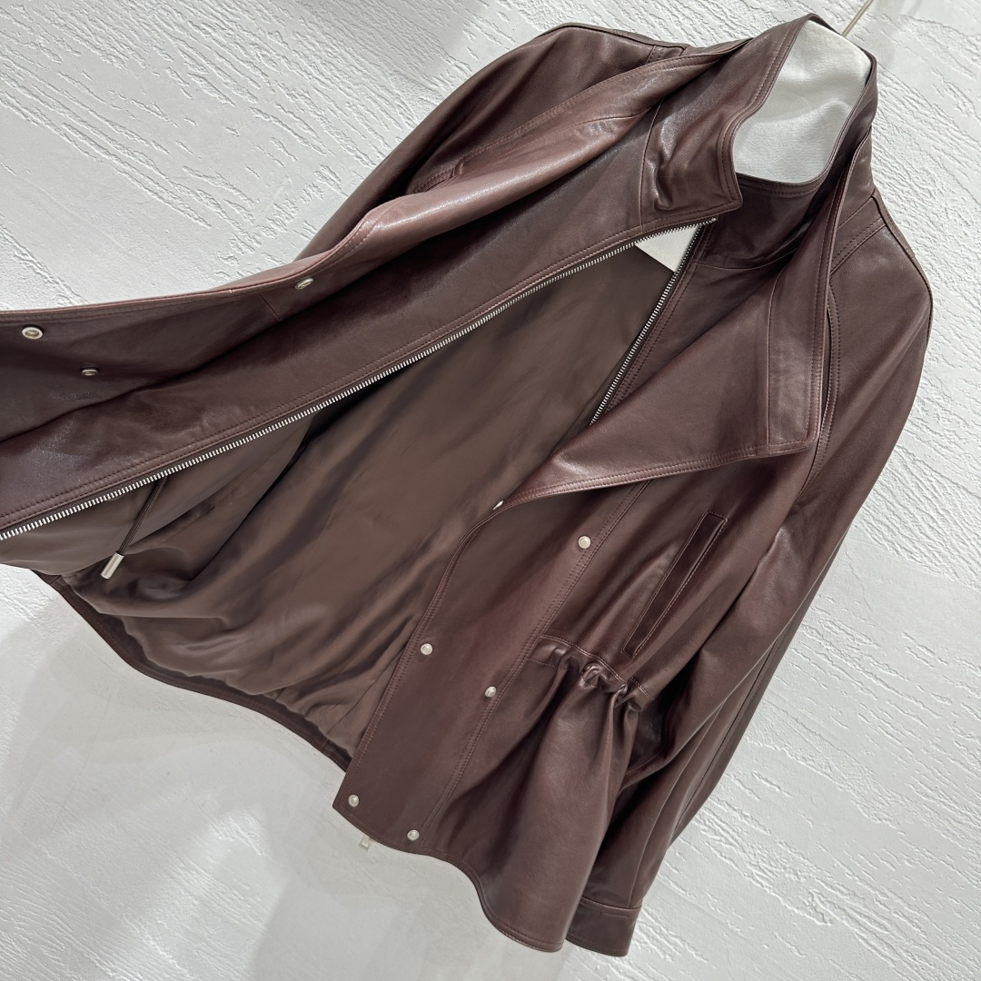 High-End Female Suit with Custom Sheepskin: Classic Style, High Quality, Autumn Collection, Three Sizes Available - 图片 7