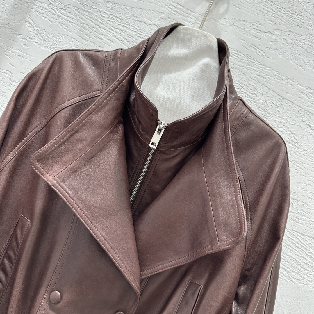 High-End Female Suit with Custom Sheepskin: Classic Style, High Quality, Autumn Collection, Three Sizes Available - 图片 2