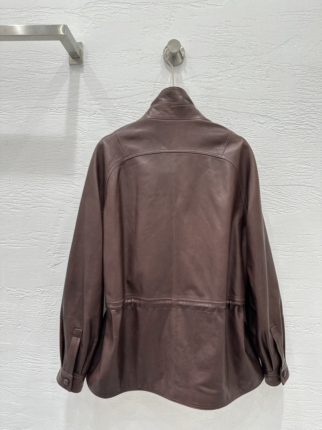 High-End Female Suit with Custom Sheepskin: Classic Style, High Quality, Autumn Collection, Three Sizes Available - 图片 5