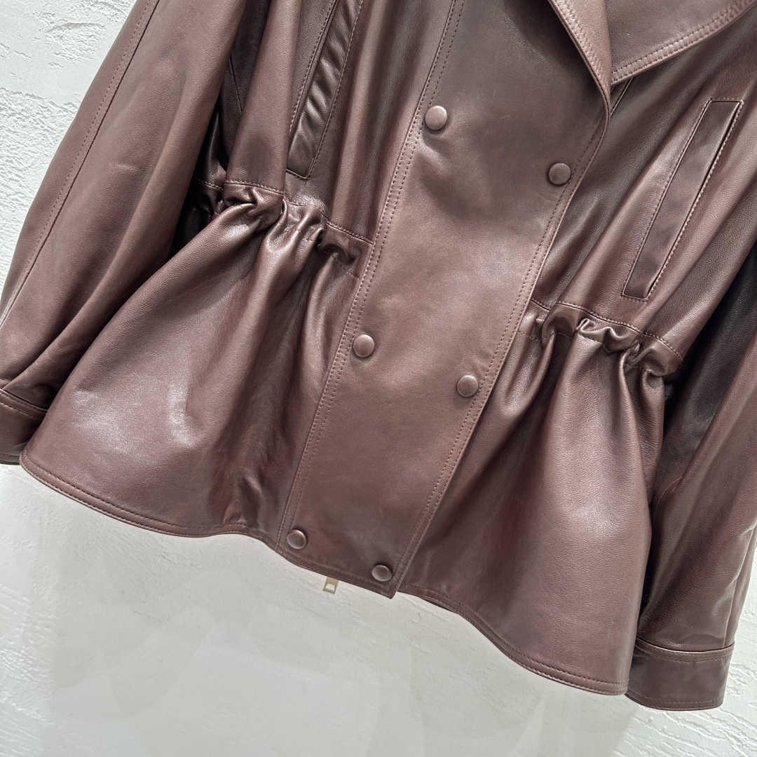 High-End Female Suit with Custom Sheepskin: Classic Style, High Quality, Autumn Collection, Three Sizes Available - 图片 3