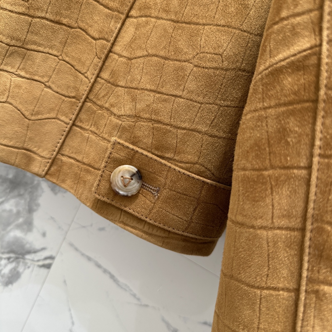 High-quality Original Squirty Girl velvet jacket, alligator-striped, classic H style, imported velvet, perfect for fashionable closets. - 图片 7