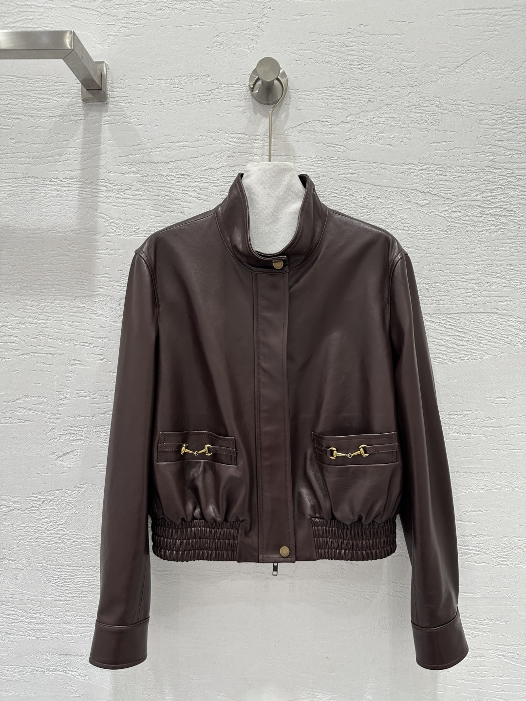 Title: P2280 Celi*e 25 Dust-Proof Bag Sheep Hide Corset Coat Summary: High-end quality retro-American design with soft sheep hide and classic style. - 图片 1