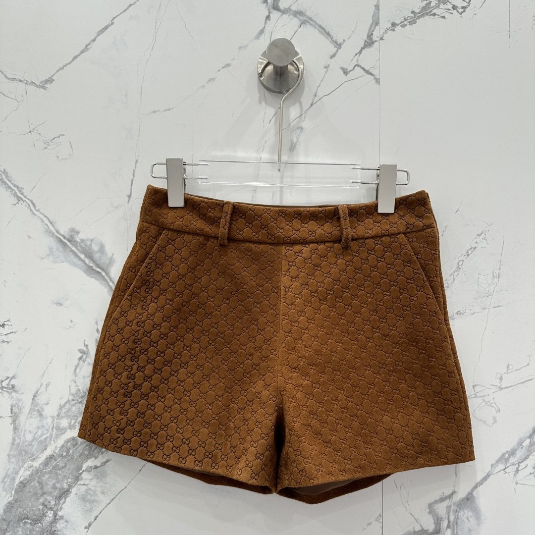 Fashionable P120 high-end single-quality coat for a stylish girl. Features dust-proof bag, deer velvet, and slim fit. - 图片 1