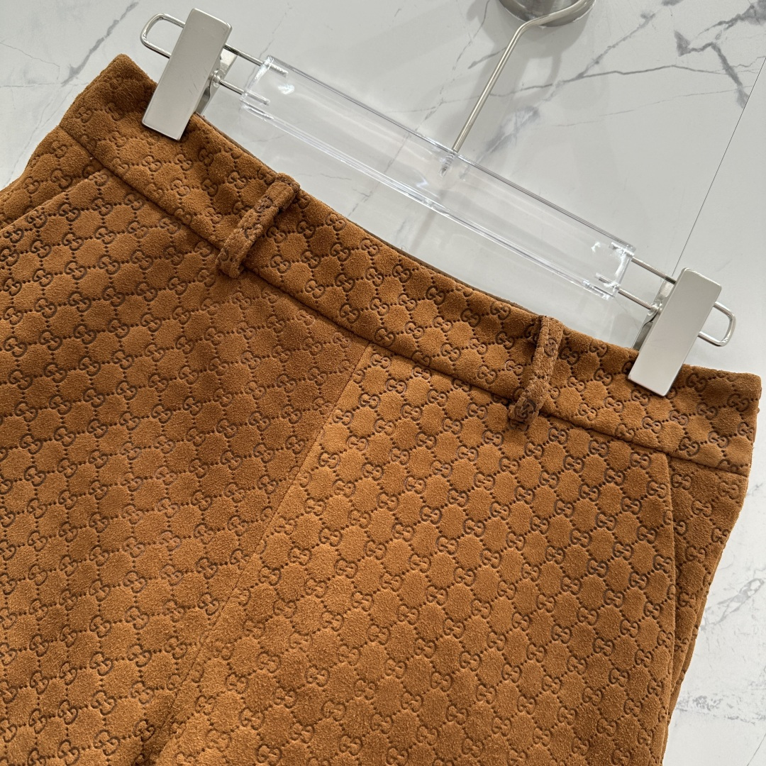 Fashionable P120 high-end single-quality coat for a stylish girl. Features dust-proof bag, deer velvet, and slim fit. - 图片 2