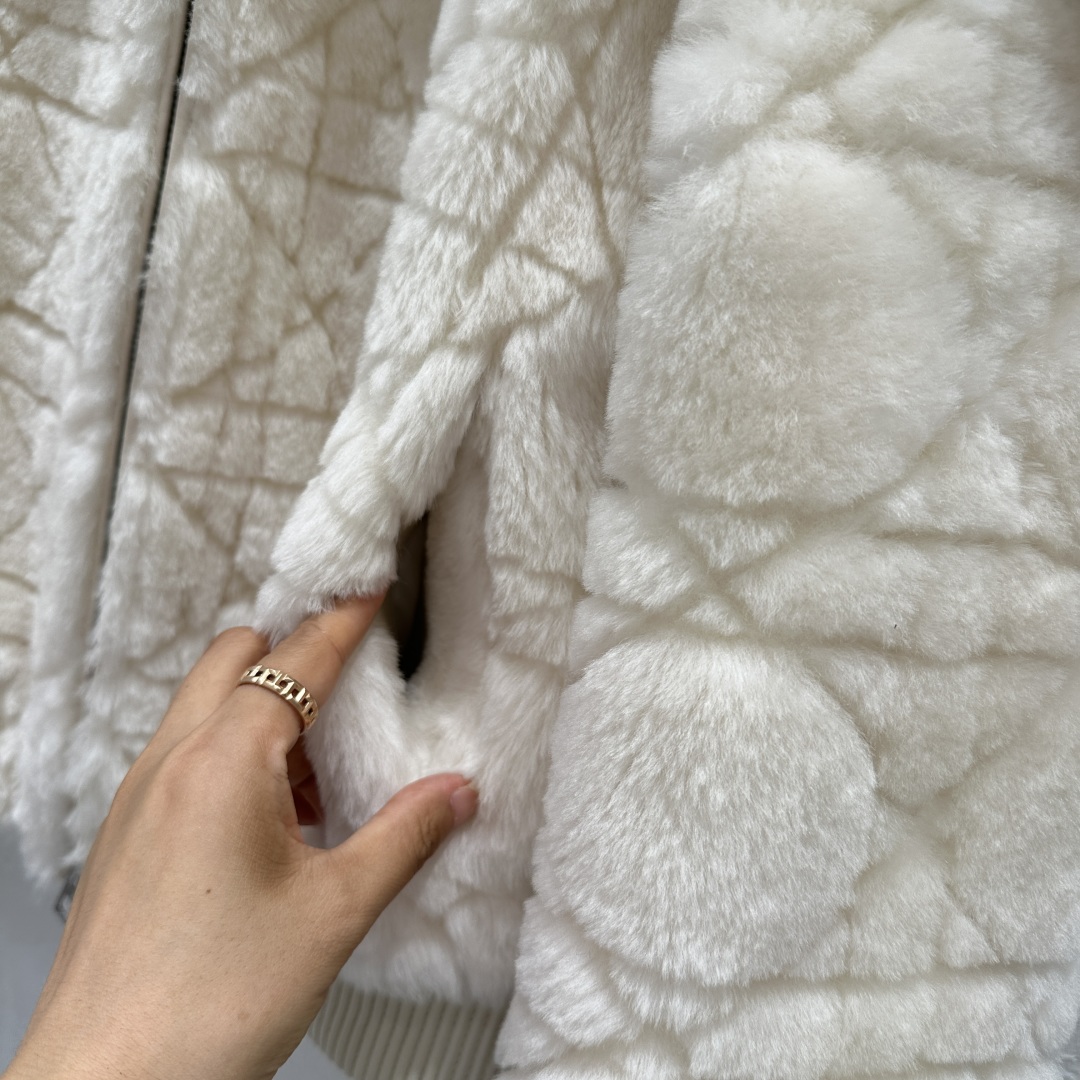 Dior Teddy Fleece-Lined Shearling Jacket with Cannage Pattern - S, M, L 5 cmp i1757579504208 2924 0 3