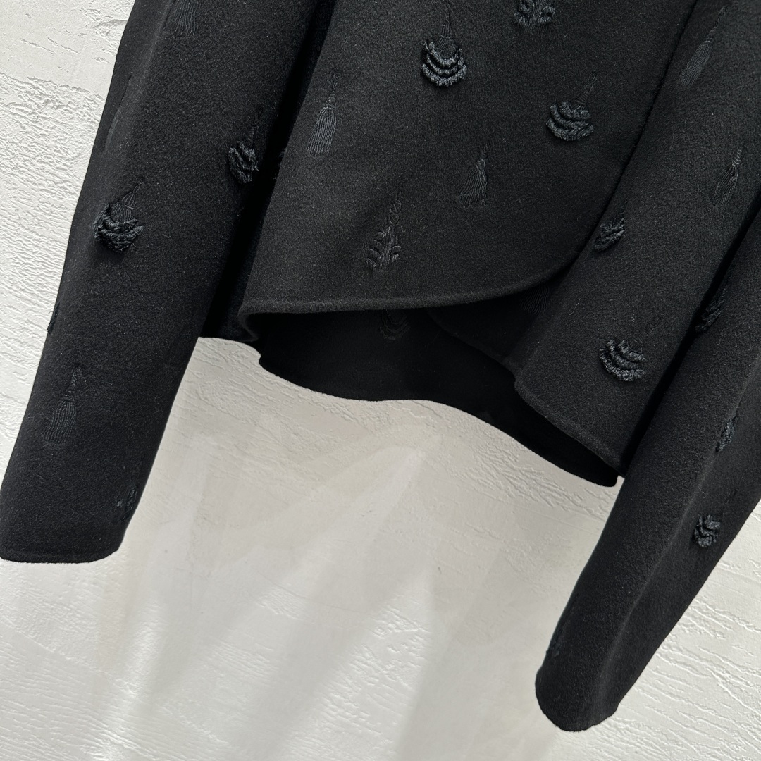 Elegant Women's Black Wool-Blend Hooded Short Coat With Embroidery 4 cmp i1758018521352 6120 0 2