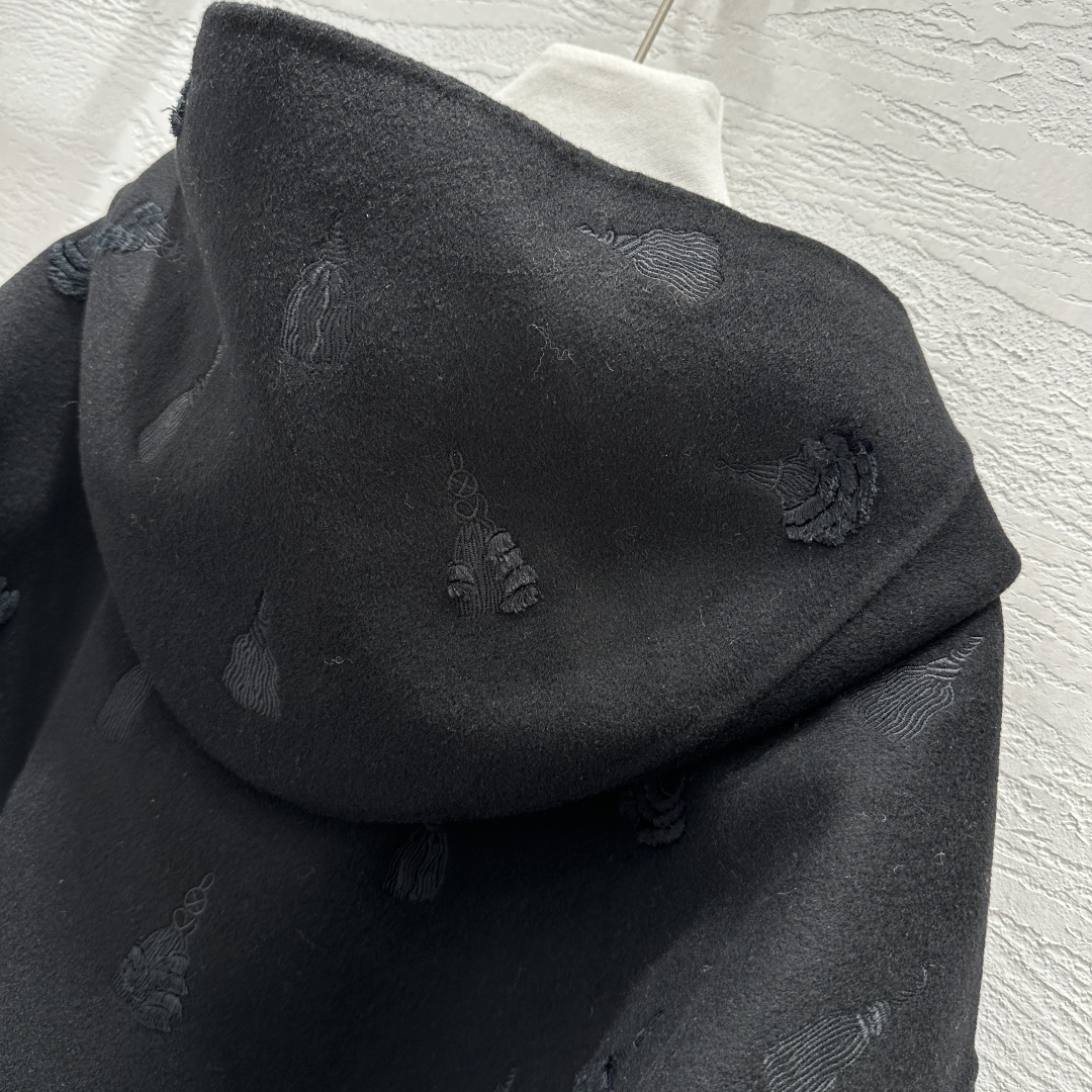 Elegant Women's Black Wool-Blend Hooded Short Coat With Embroidery 7 cmp i1758018521353 283 0 5