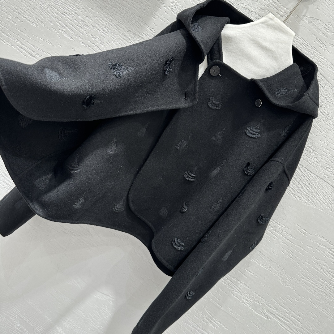 Elegant Women's Black Wool-Blend Hooded Short Coat With Embroidery 9 cmp i1758018526283 9059 0 7