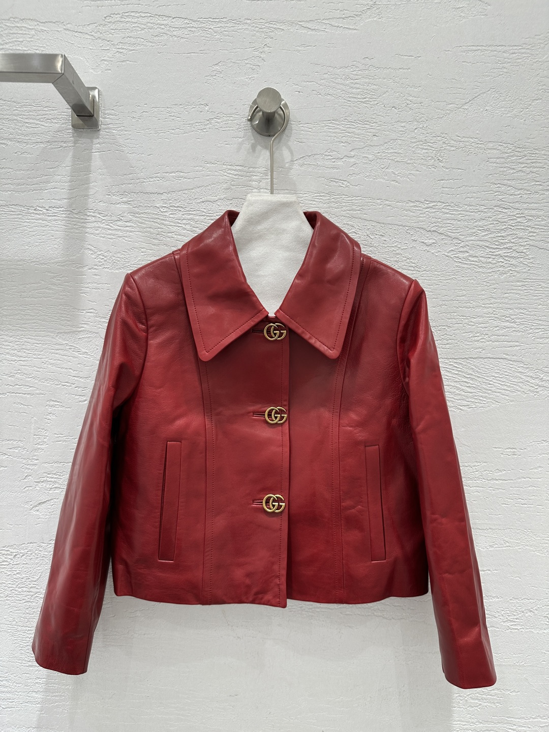 NO:776591,M size bust 98, shoulder width 39, sleeve length 53, dress length 49., Gucci-clothing, gucci,19860909M码胸围98,肩宽39,袖长53,衣长49.,古驰-服装,gucci,,Women's clothing