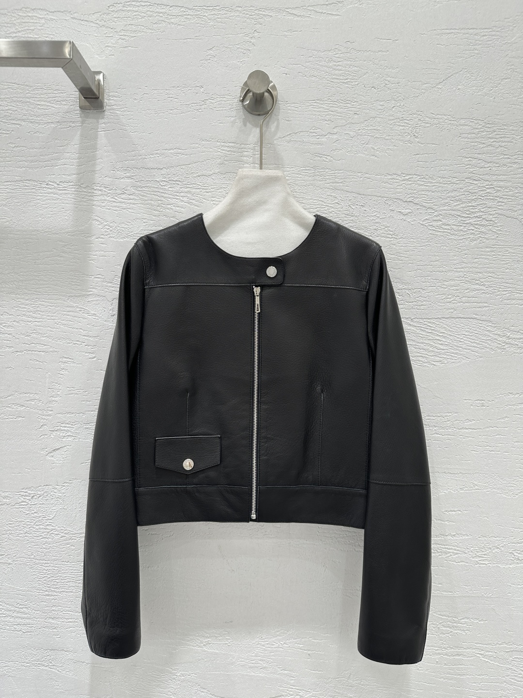 NO:870570,Size S bust 96, shoulder width 38, sleeve length 61, dress length 48., Hermès - clothing, hermes,19860909S码胸围96,肩宽38,袖长61,衣长48.,爱马仕-服装,hermes,,Women's clothing