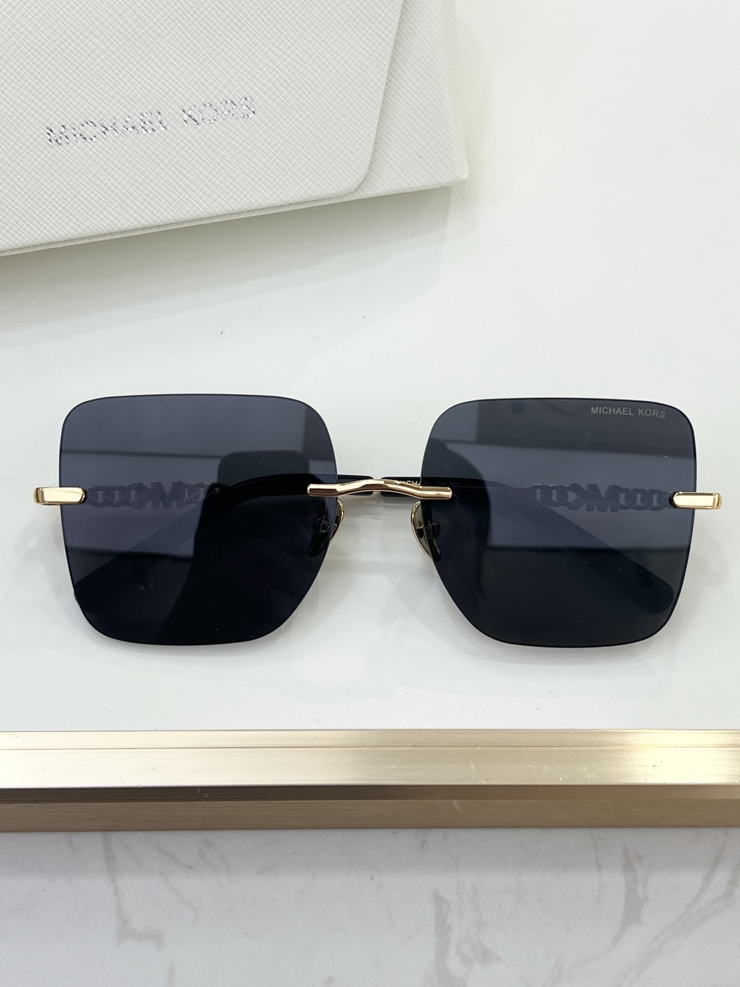 
MICHAEL KORS
MOD：MK1150
Size：57口17-140🐮

