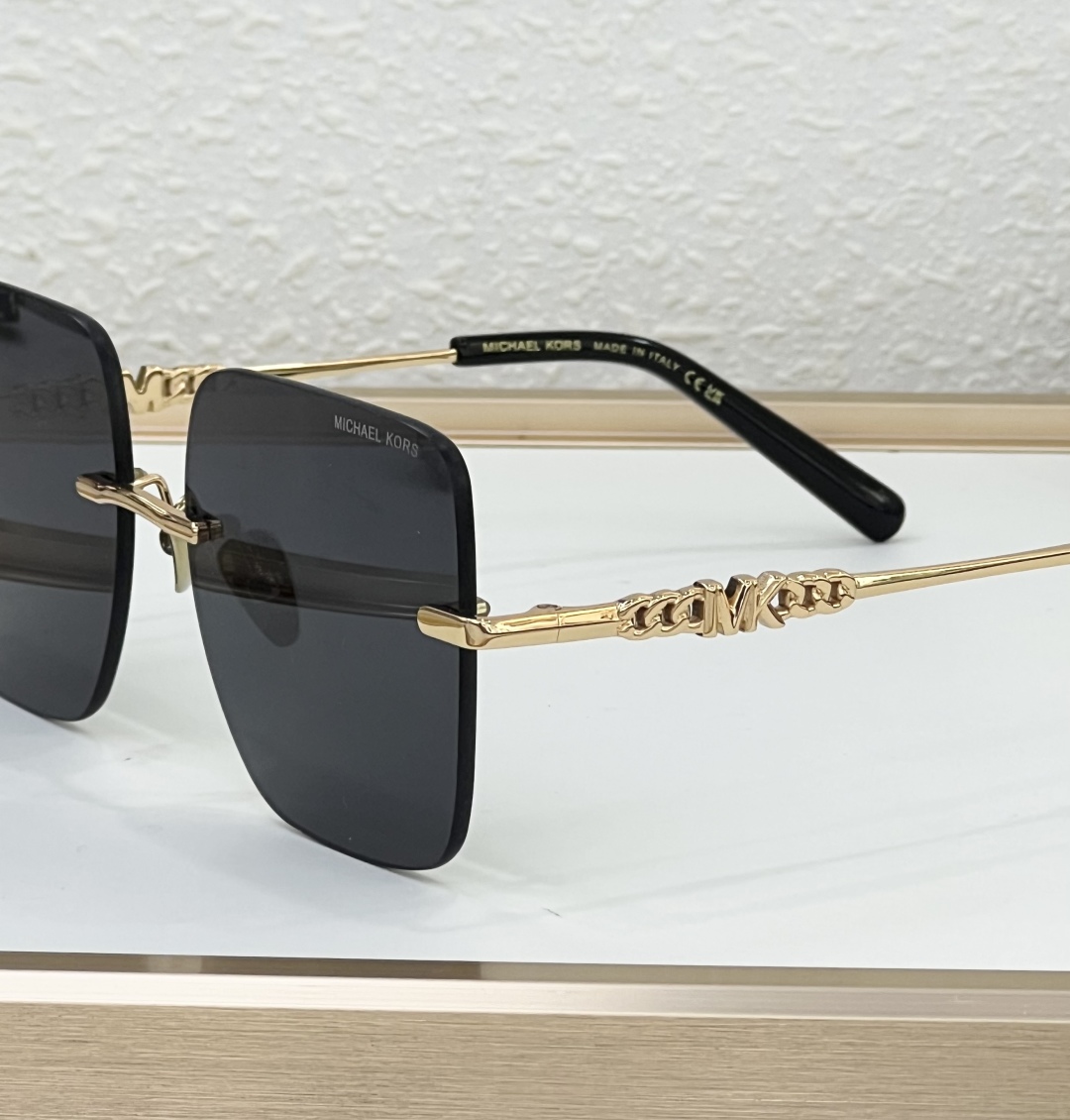 
MICHAEL KORS
MOD：MK1150
Size：57口17-140🐮
