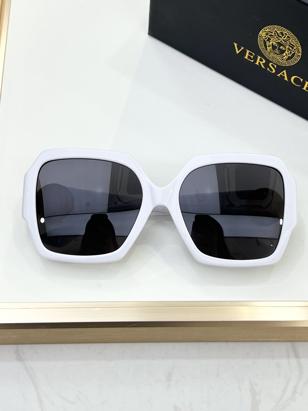 
VERSAC*
MOD：4453
Size：55口17 145🐦
