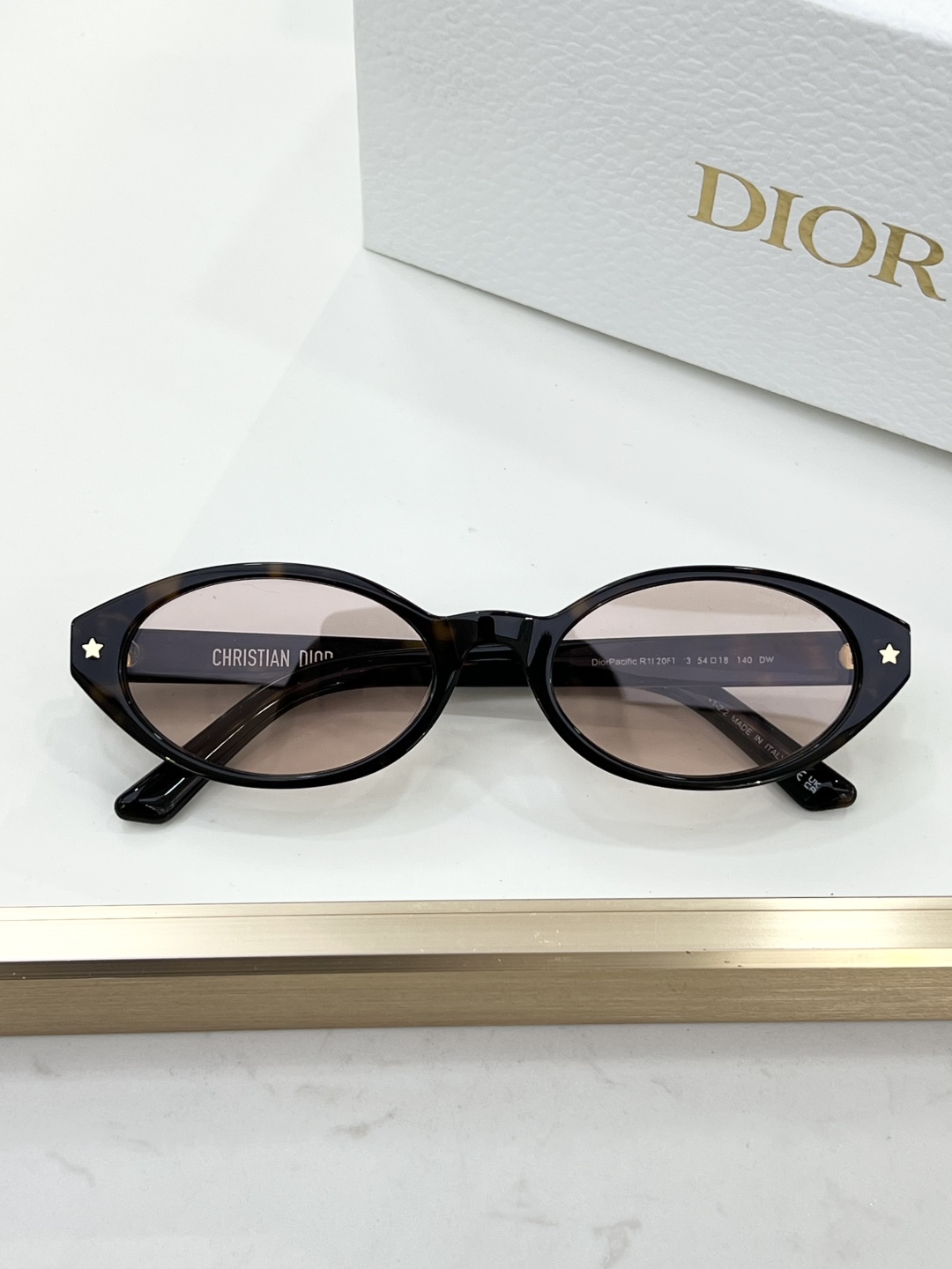 
DIO*
MODEL DiorPacific R1I
SIZE：54口18-140🦉
