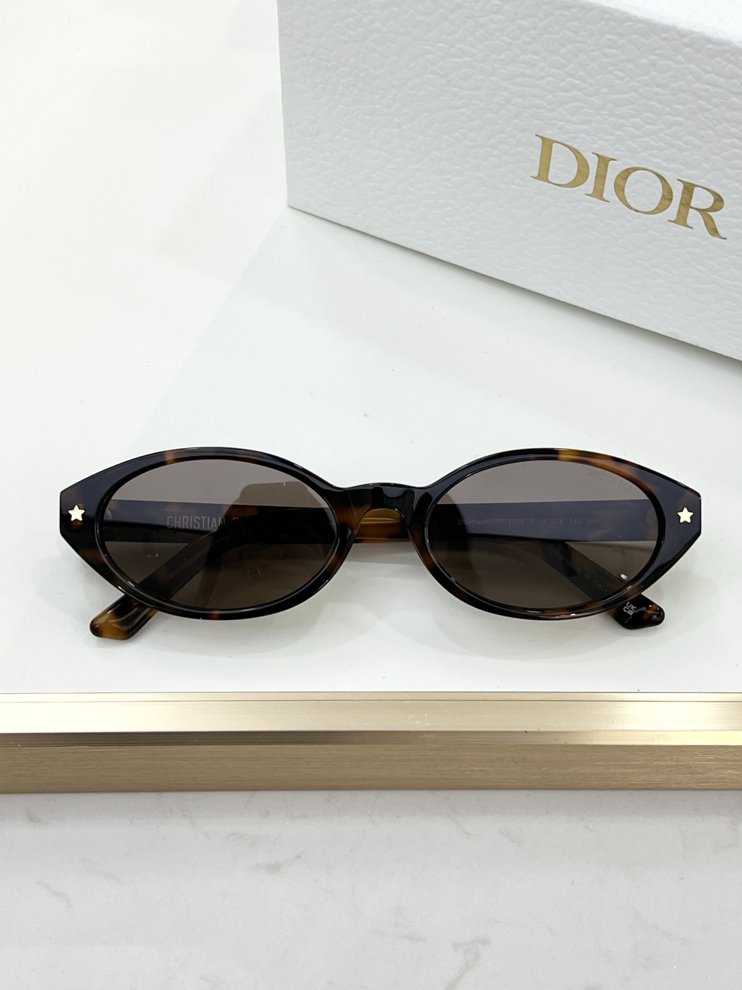 
DIO*
MODEL DiorPacific R1I
SIZE：54口18-140🦉
