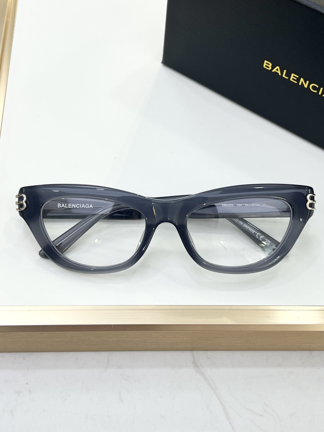 
BALENCIAG*
MODEL：BB0430S
SIZE：54口19-140🦖
