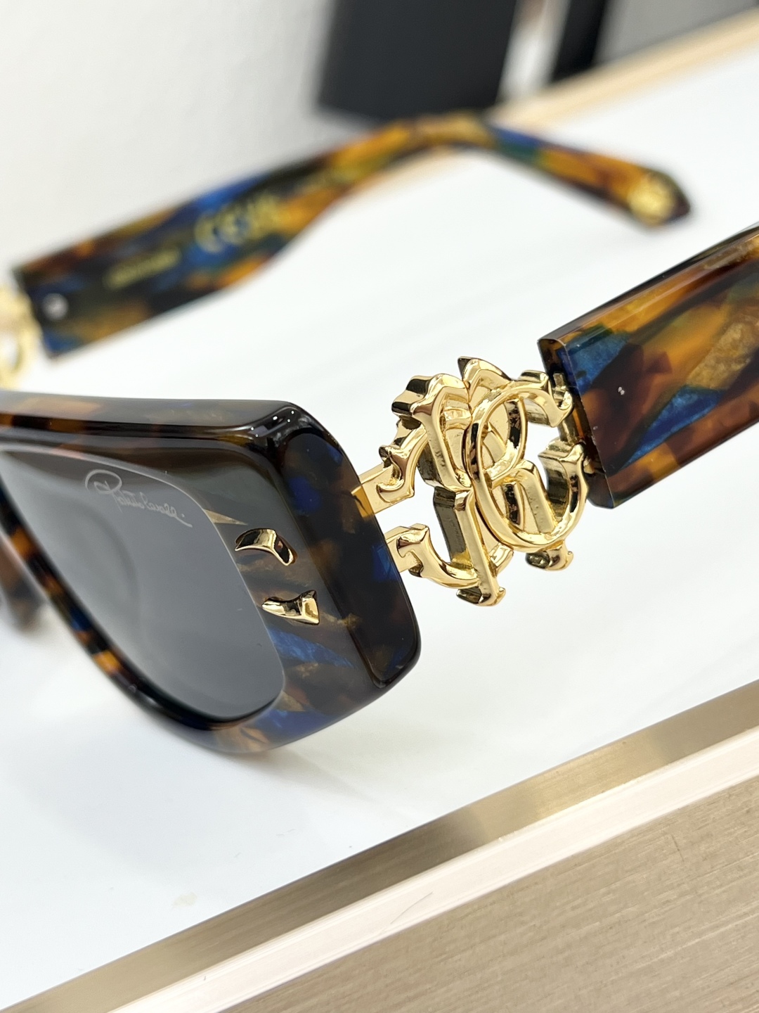
Roberto Cavalie*
MODEL：SRC057M
SIZE：54口19-145🐵
