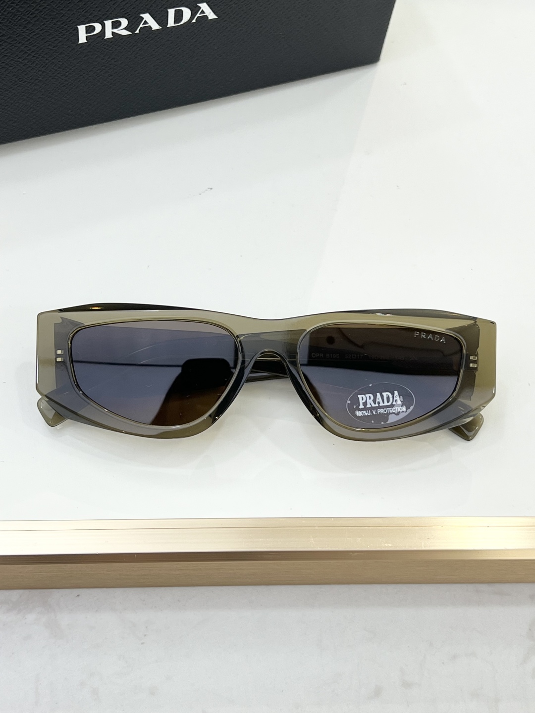 
PRAD*
MODEL：OPR B19S
SIZE：52口17-145🦆
