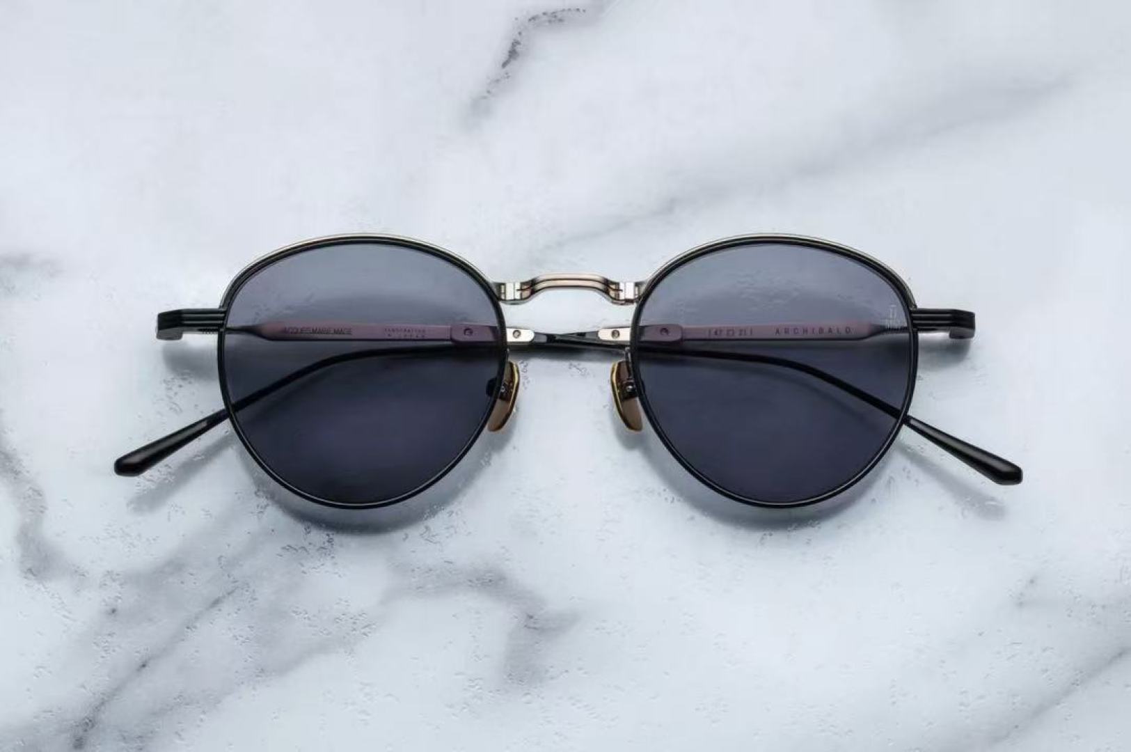 Jacques Marie Mage  -可折叠眼镜Folding glasses -定制一体式铰链 -全新药丸形斜面鼻