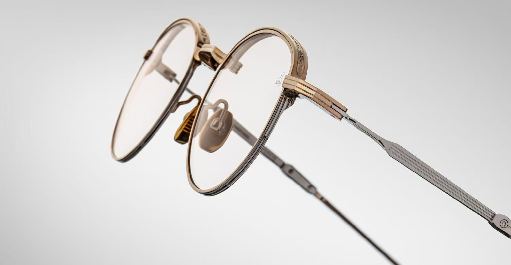 Jacques Marie Mage  -可折叠眼镜Folding glasses -定制一体式铰链 -全新药丸形斜面鼻