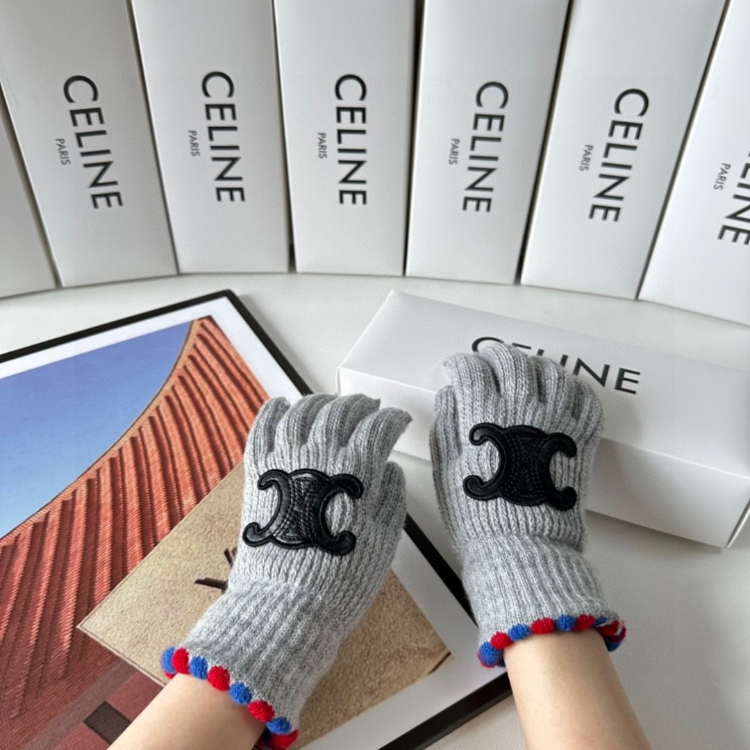 配包装Celine（赛琳）新品手套，时尚手套，秋冬必备，经典简洁💕上手超舒适柔软、百搭！