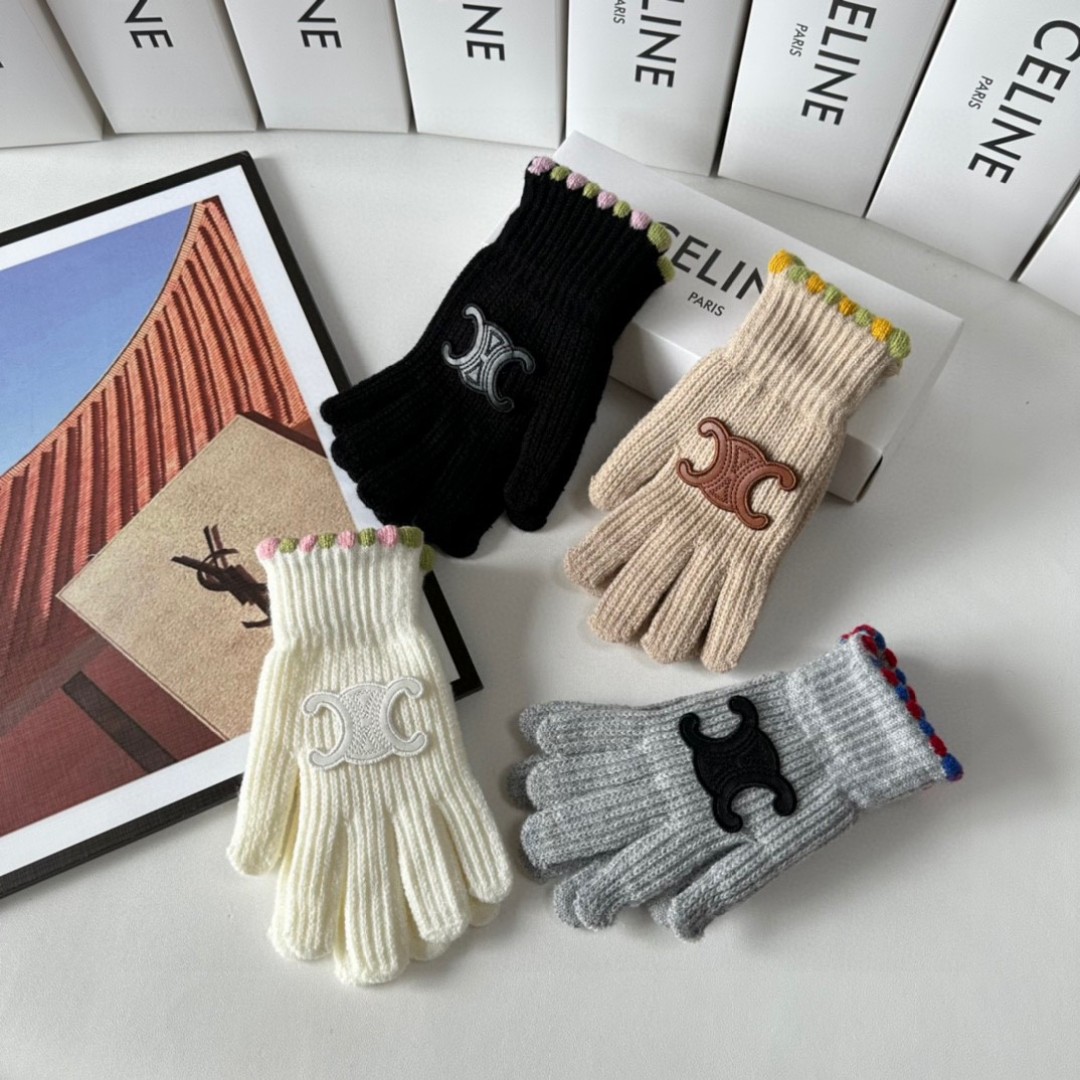 配包装Celine（赛琳）新品手套，时尚手套，秋冬必备，经典简洁💕上手超舒适柔软、百搭！