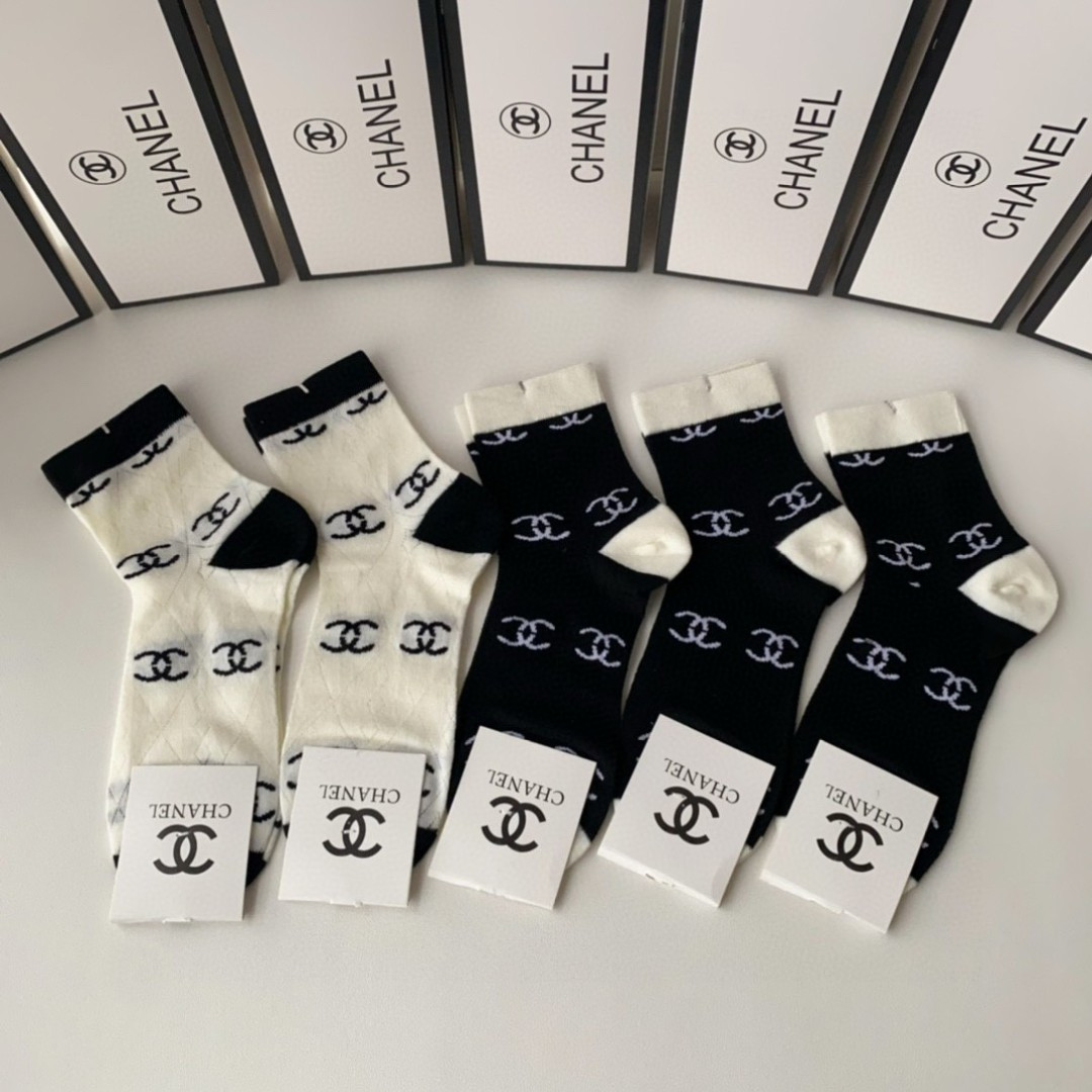 NO:294481,Special package Chanel new classic mid-length stacked socks!  One box of five pairs, counter synchronous socks, big brands on the street, trendy people must have super good socks, stockings, socks, chanel, chanel, socks19860909特 配包装 Chanel（香奈儿）新款经典中长款堆堆袜袜子！一盒五双, 专柜同步筒款袜子,大牌出街,潮人必备超好袜子,丝袜,袜子,chanel,chanel,socks,accessory