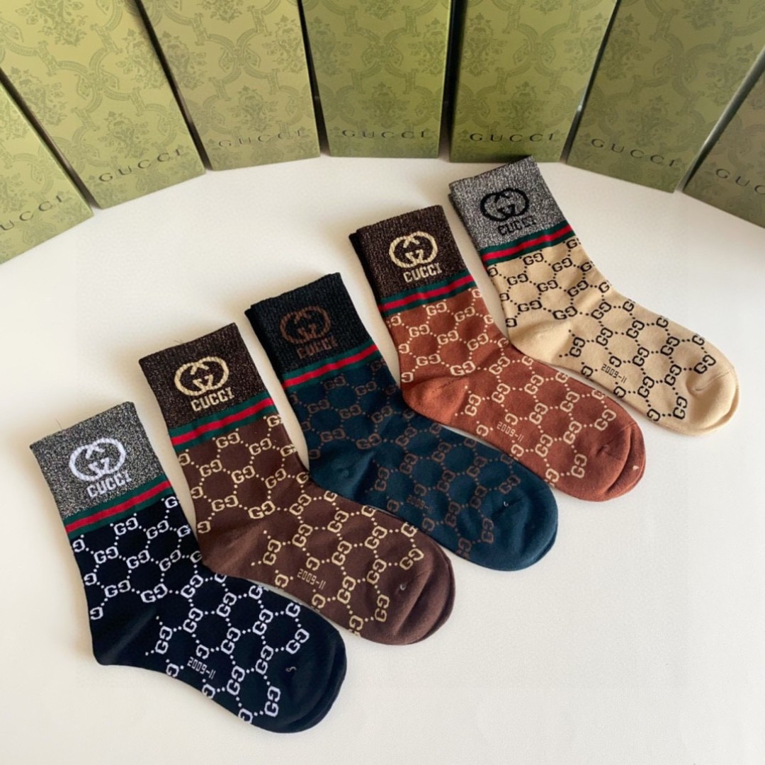  💛配专柜包装
Gucci（古驰）新款金丝中长款堆堆袜袜子！一盒五双，专柜同步筒袜袜子，大牌出街，潮人必