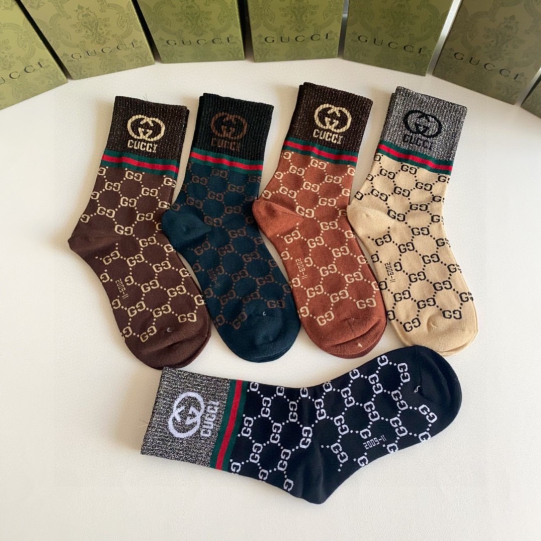  💛配专柜包装
Gucci（古驰）新款金丝中长款堆堆袜袜子！一盒五双，专柜同步筒袜袜子，大牌出街，潮人必