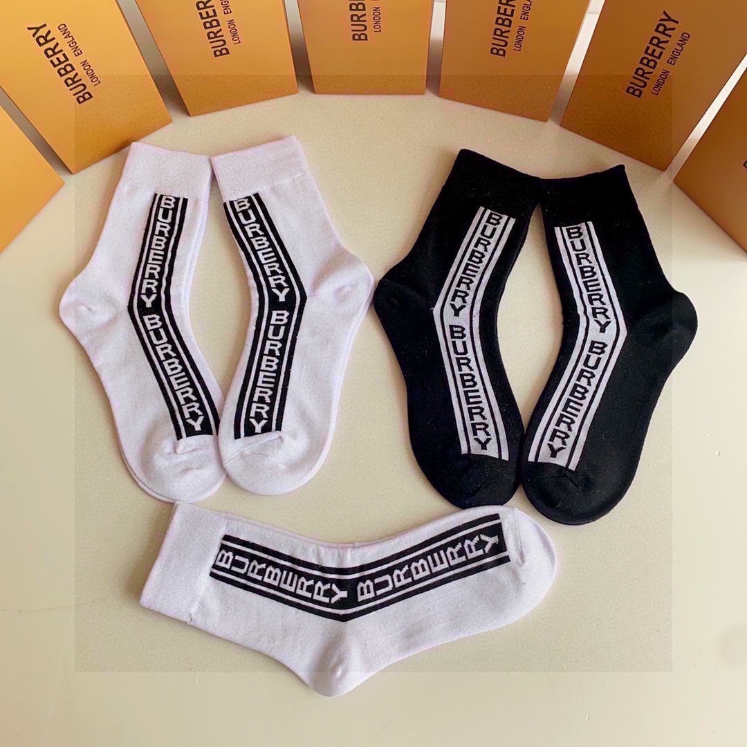 Burberry P-95 Socks Set with Counter Display and Card - 图片 9