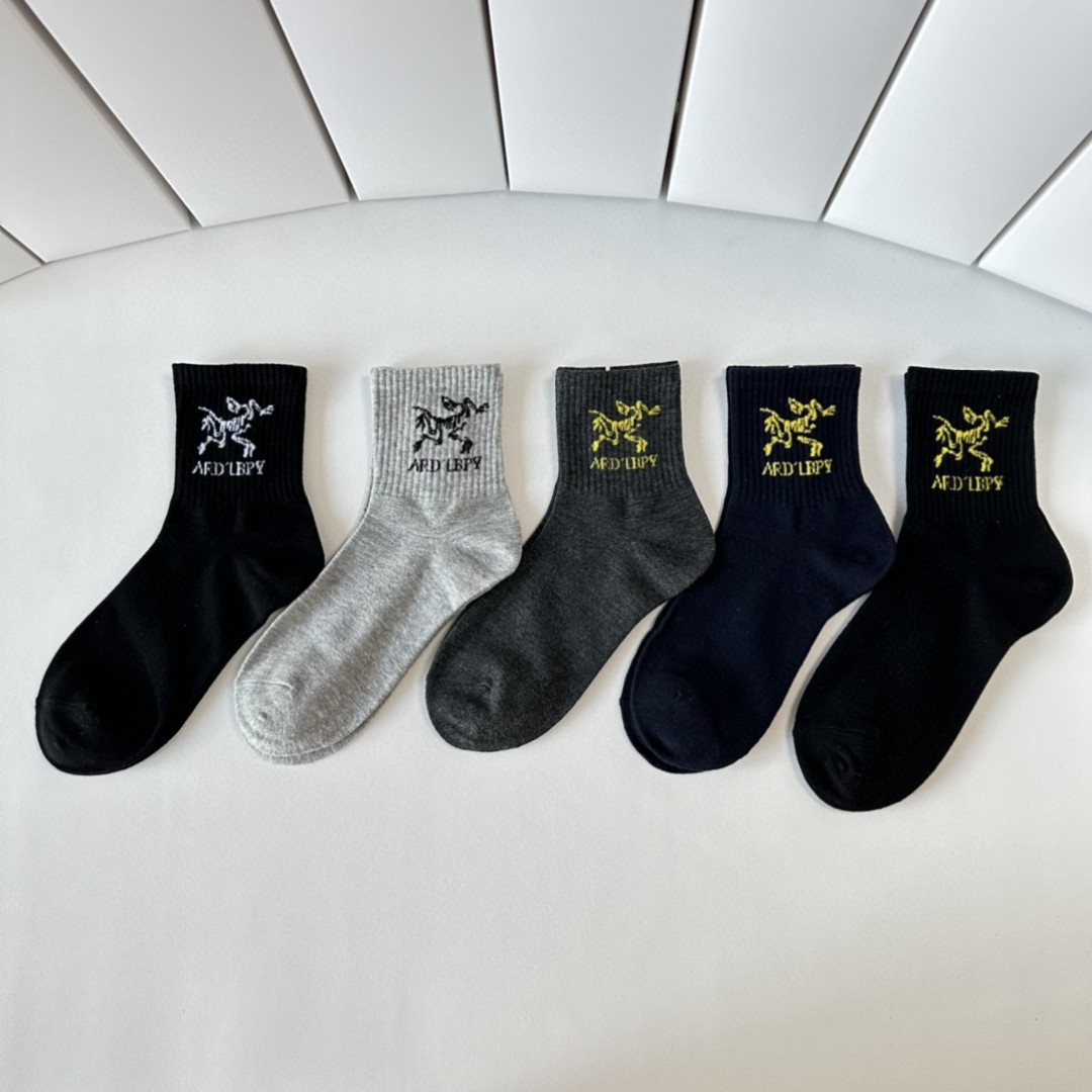 💛配专柜包装Arcteryx （始祖鸟） 新款中长款堆堆袜袜子！一盒五双，专柜同步筒袜袜子，💛大牌出街，