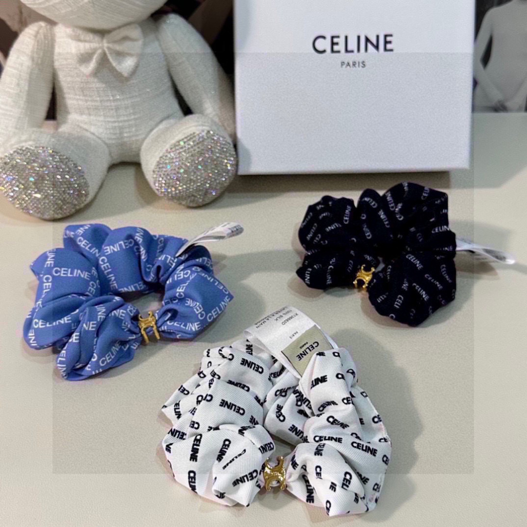  （单个）配全套包装
CELINE（赛琳）爆款宫廷风真丝发圈，专柜款出货
一看就特别高档 超级百搭 必须