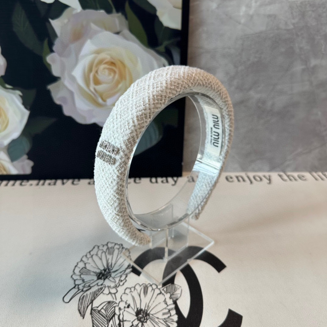 NO:300758,Specially equipped with counter packaging MiuMiu's latest hairband, fairy quick to buy, special material, no head, salt or sweet~ hairpins, hairpins, miumiu, hairpins19860909特 配专柜包装 MiuMiu（缪缪）最新发箍 小仙女快入手 特殊材质 不嘞头 可盐可甜～发夹,发夹,miumiu,hairpins,accessory