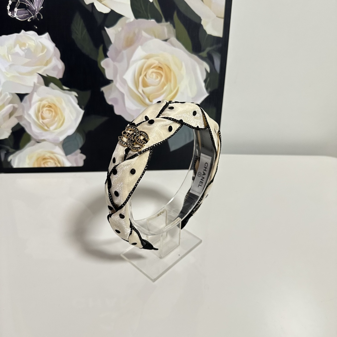 NO:300771,Specially equipped with counter packaging Chanel (Chanel) latest veil hairband bought by the fairy Special material No head Can be salty or sweet~ Hairpins, hairpins, chanel, chanel, hairpins19860909特 配专柜包装 Chanel（香奈儿）最新纱面发箍 小仙女入手 特殊材质 不嘞头 可盐可甜～发夹,发夹,chanel,chanel,hairpins,accessory