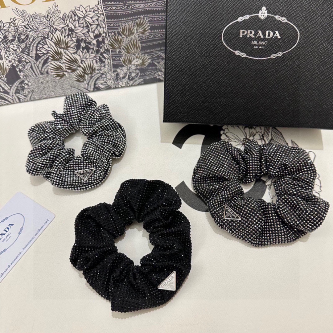 Luxury Prada Packaging: Diamonds and Cash – Impressive at First Sight - 图片 8