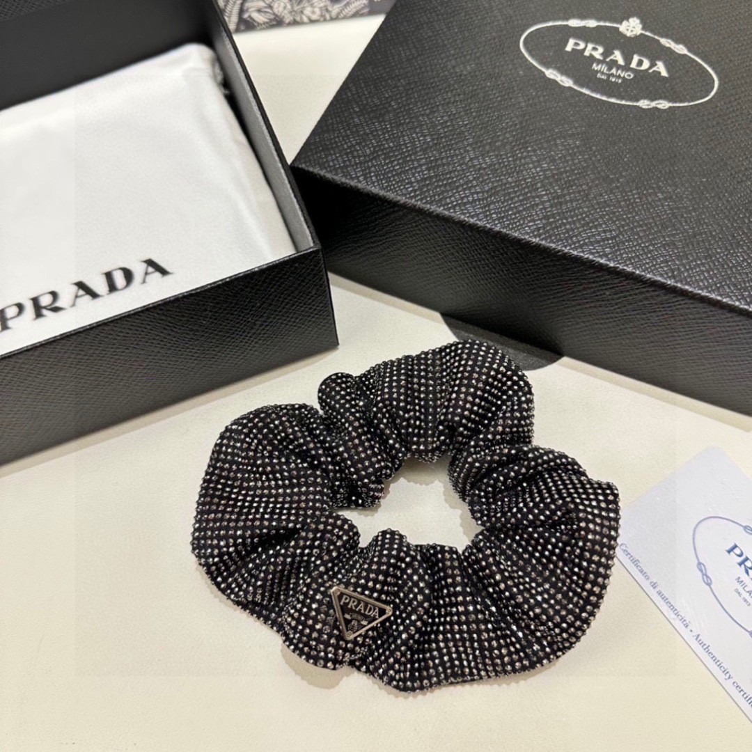 Luxury Prada Packaging: Diamonds and Cash – Impressive at First Sight - 图片 5