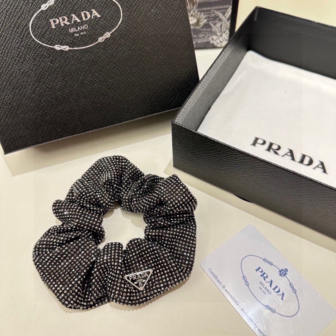 Luxury Prada Packaging: Diamonds and Cash – Impressive at First Sight - 图片 4