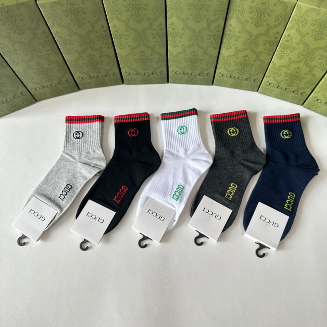 NO:299378,Specially equipped with counter packaging Gucci (Gucci) new mid-length stacked socks and socks!  One box of five pairs, counter synchronous socks, big brands on the street, trendy people must have super easy to match socks, stockings, socks, gucci, gucci, socks19860909特 配专柜包装 Gucci（古驰）新款中长款堆堆袜袜子！一盒五双,专柜同步筒袜袜子,大牌出街,潮人必备超好搭袜子,丝袜,袜子,gucci,gucci,socks,accessory