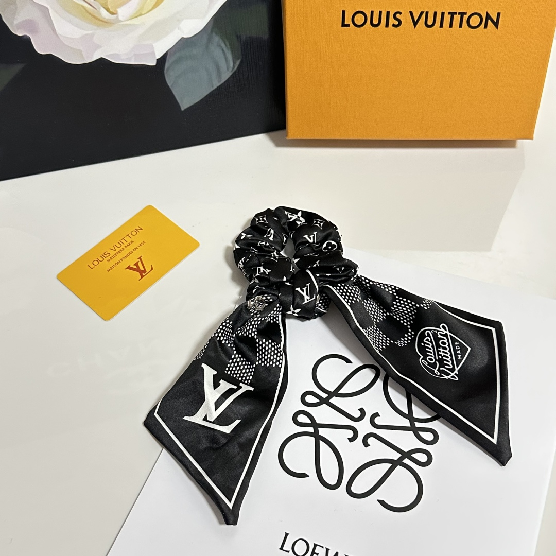 Silk Ring Packaging: Classic Design for Lead and Hands Comfort - 图片 2