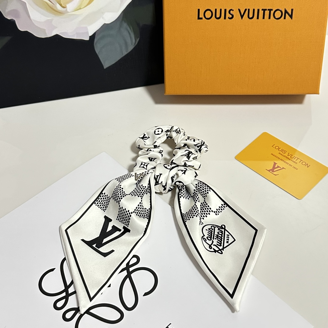 Silk Ring Packaging: Classic Design for Lead and Hands Comfort - 图片 6