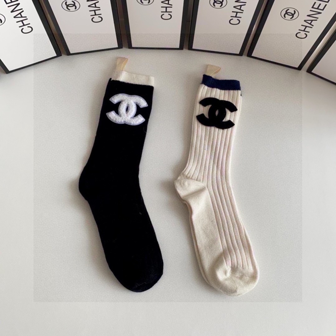 NO:298679,Special package Chanel (Chanel) internet celebrity hot model #new socks mid-length socks piled socks!  One box and two pairs, counter synchronous socks, big brands go out on the street, trendy people must have super easy to match~ socks, stockings, socks, chanel, chanel, socks19860909特配包装 Chanel（香奈儿）网红爆款#新款袜中长款堆堆袜袜子！一盒两双,专柜同步筒袜袜子,大牌出街,潮人必备超好搭～袜子,丝袜,袜子,chanel,chanel,socks,accessory